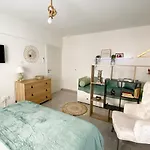Peaceful 2 Bedroom Flat *