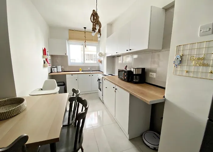 Peaceful 2 Bedroom Flat Engomi